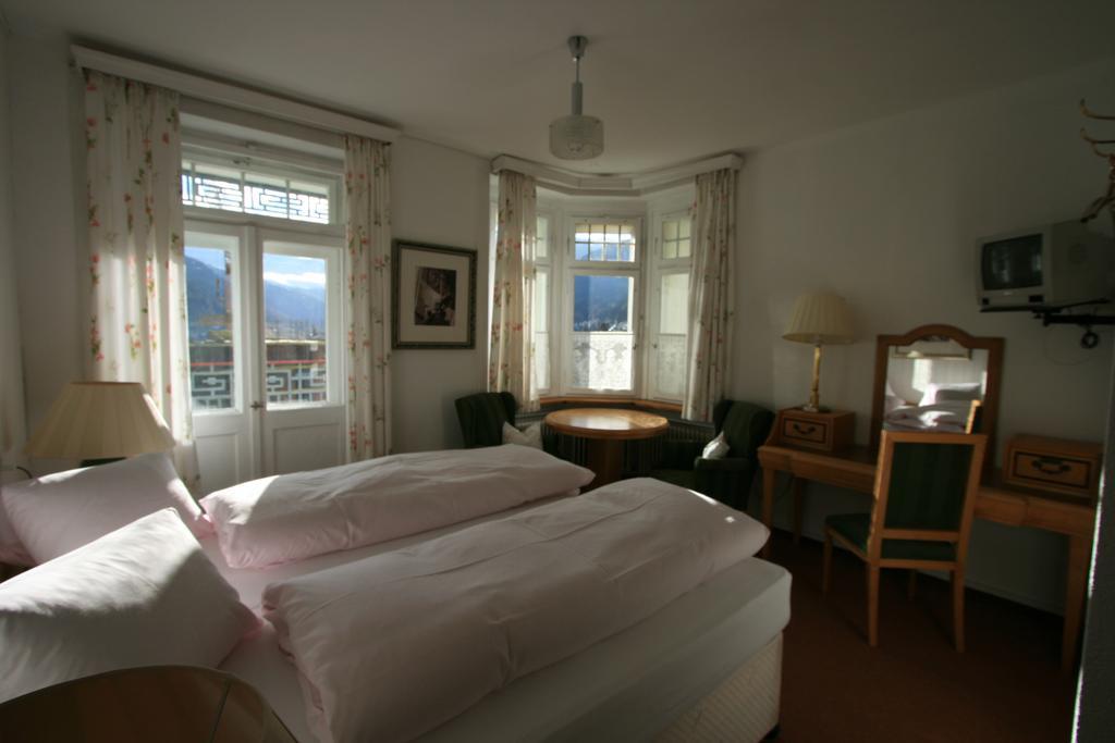 Hotel Alpina Давос Номер фото